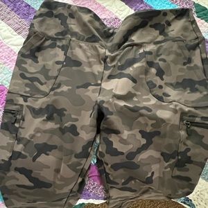 Active pant and sports bra